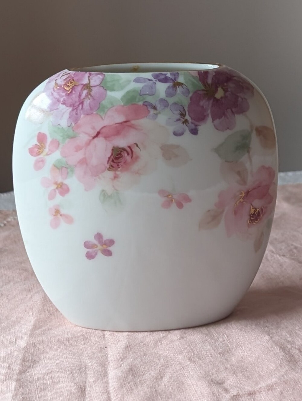 Otagiri Small White Oval Porcelain Vase "Floral Mist" Pink Floral Design 4.5in